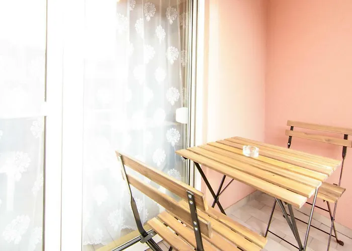 Private Close To Subway Núremberg