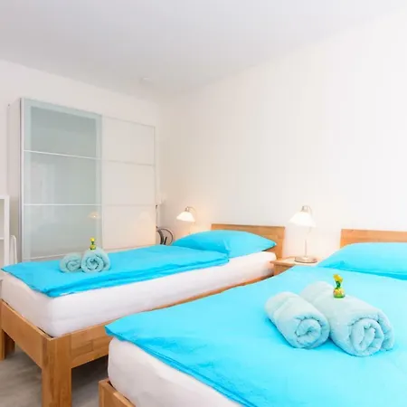 Private Close To Subway Apartamento *
